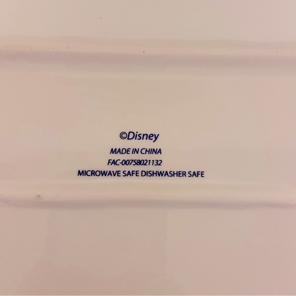 Belle Dessert Tray - Epcot International Food & Wine Festival 2021 - Picture 7 of 10